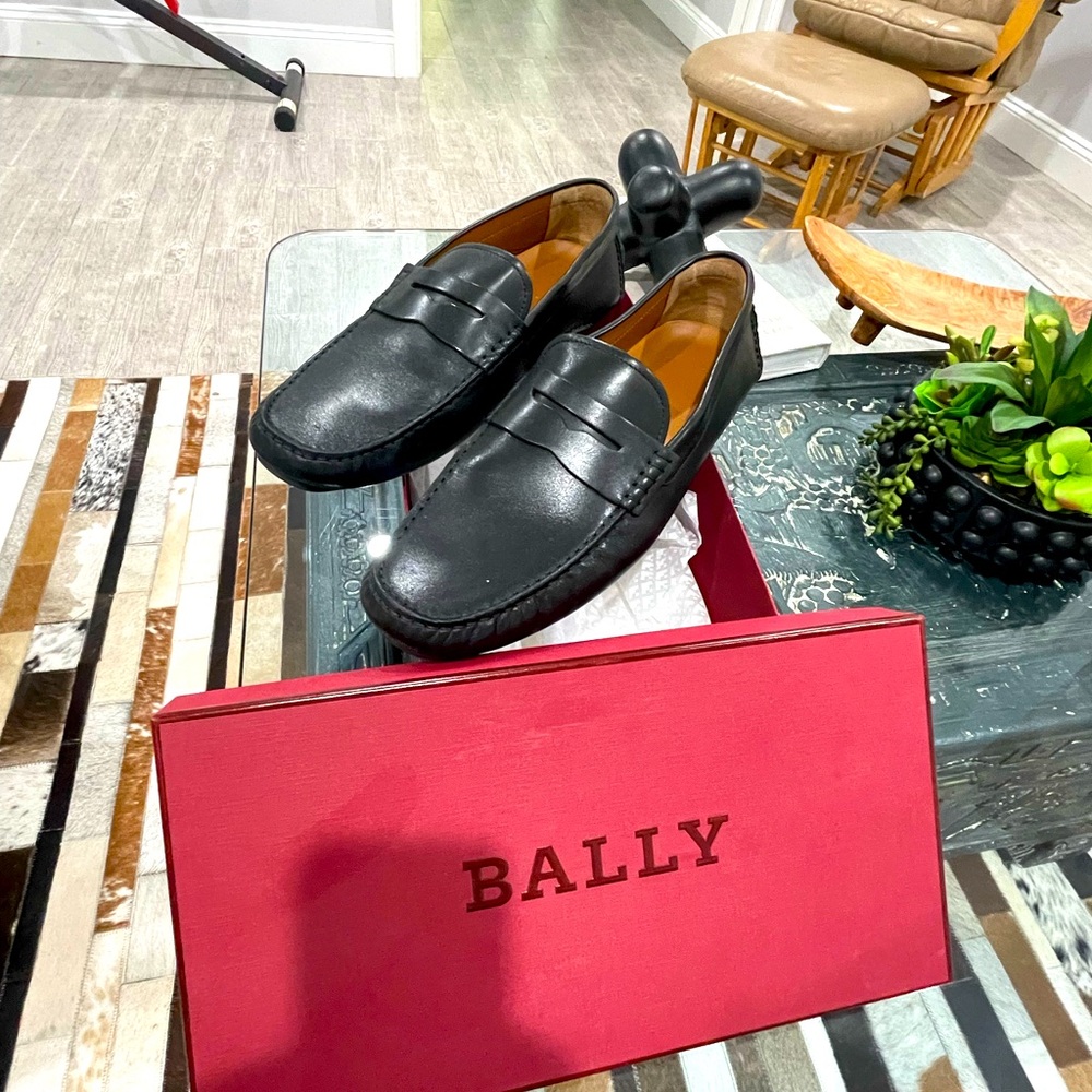 Bally size 13 loafers